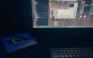 Block100Studio - Purple Vibe 2026 - Audio Interface